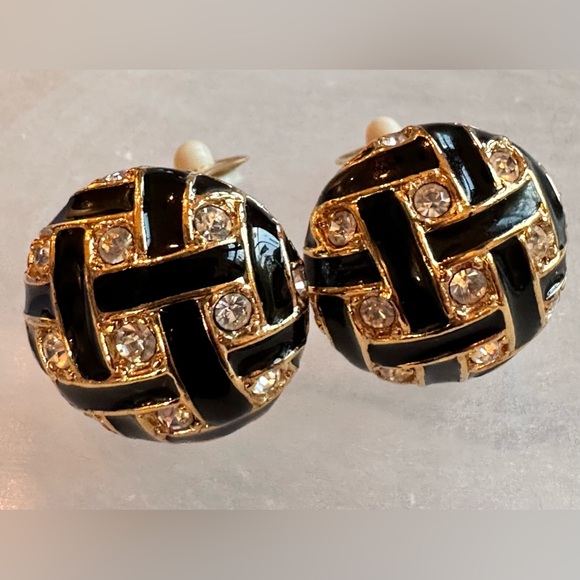 Roman Vintage Black Enamel & Rhinestone Dome Clip Earrings - Picture 1 of 8